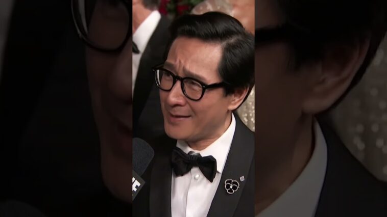 Ke Huy Quan's emotional #Oscars red carpet moment #shorts | E! News