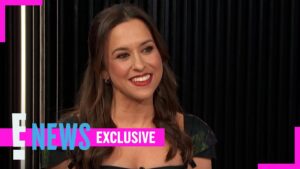 Lacey Chabert Reveals Secret To Perfect Christmas Movie | E! News